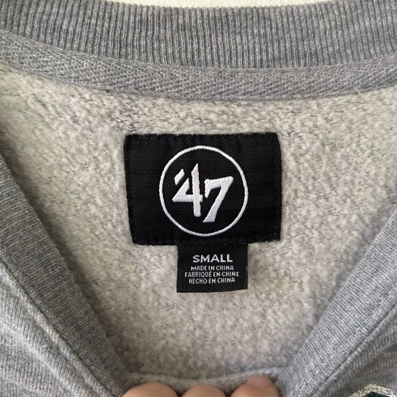 Cal Poly Mustangs Sweatshirt Womens Small Gray Green College Crew Neck Pullover - Picture 3 of 5